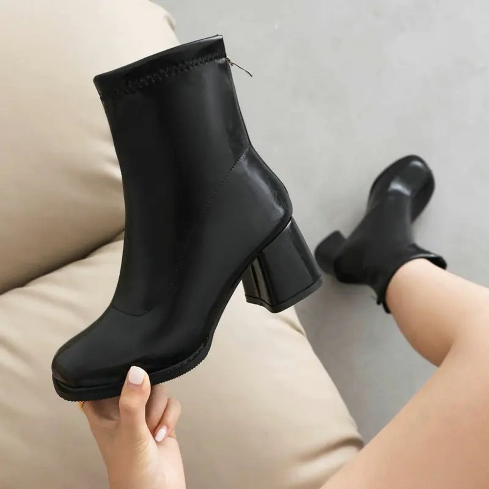 Bottines en cuir verni
