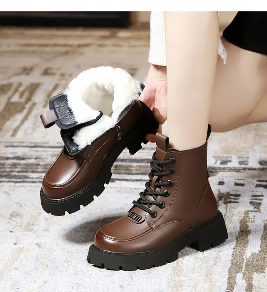 Bottines marron foncé rembourrées avec moumoutte
