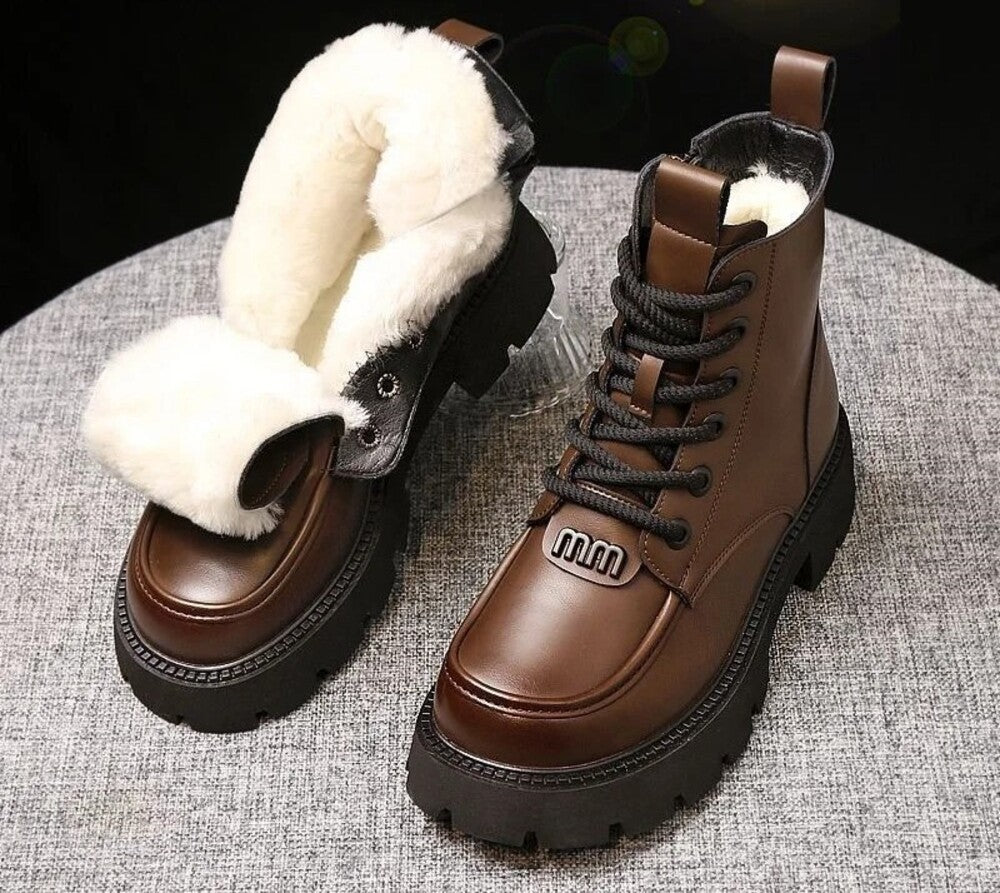 Bottines marron foncé rembourrées avec moumoutte