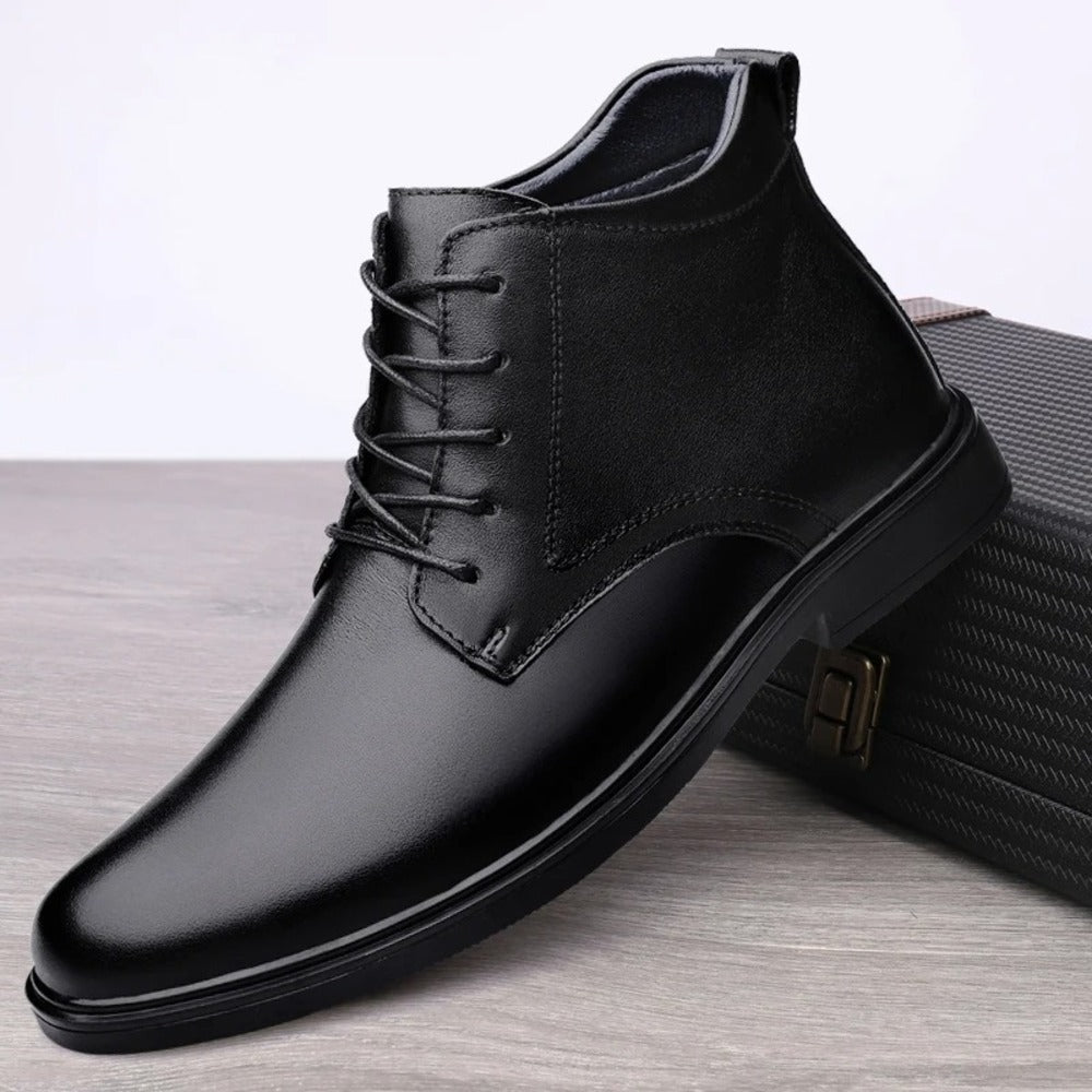 Bottine montante orthopédique noire