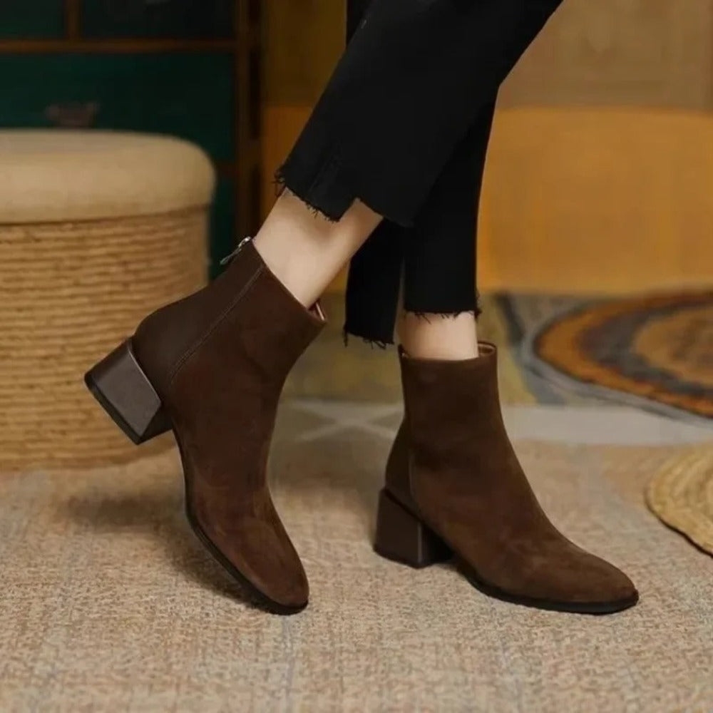 Bottines à petits talons pour femme