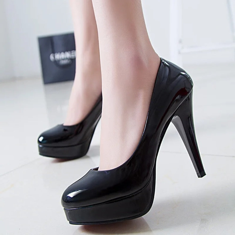 Bottines a talon vernis