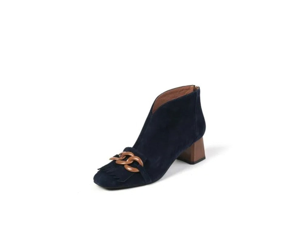 Bottines beiges à talon en daim