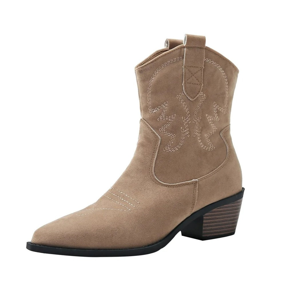 "Bottines à bout pointu et petit talon