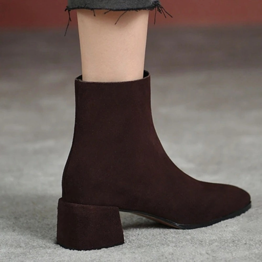 Bottines femme en daim teinte chocolat