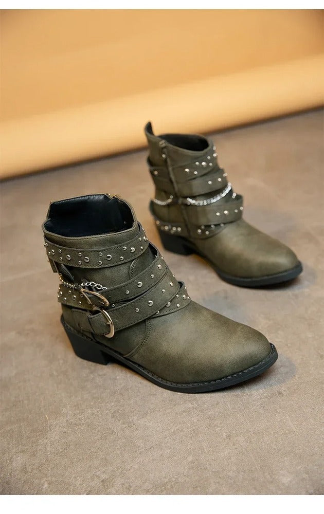 Bottines cloutées pour femme