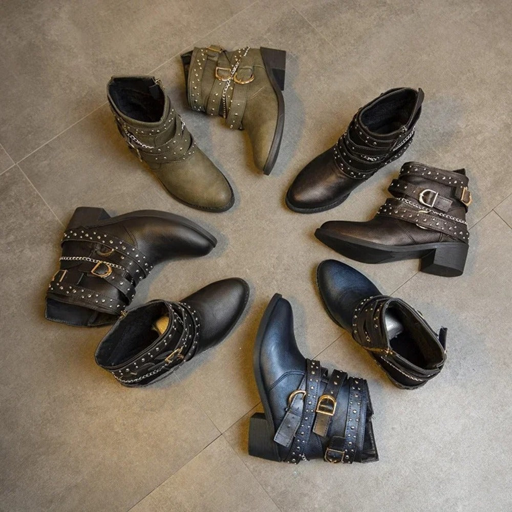 Bottines cloutées pour femme