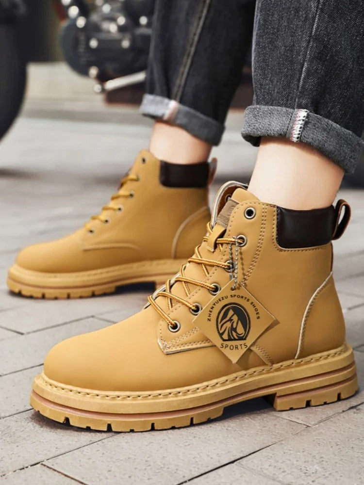 Bottines en cuir noir pour homme