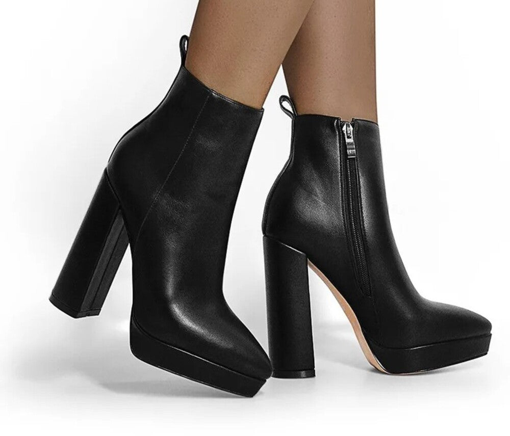 Bottines noires à talons