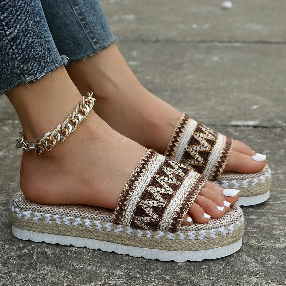 Espadrilles ouvertes compensées femme