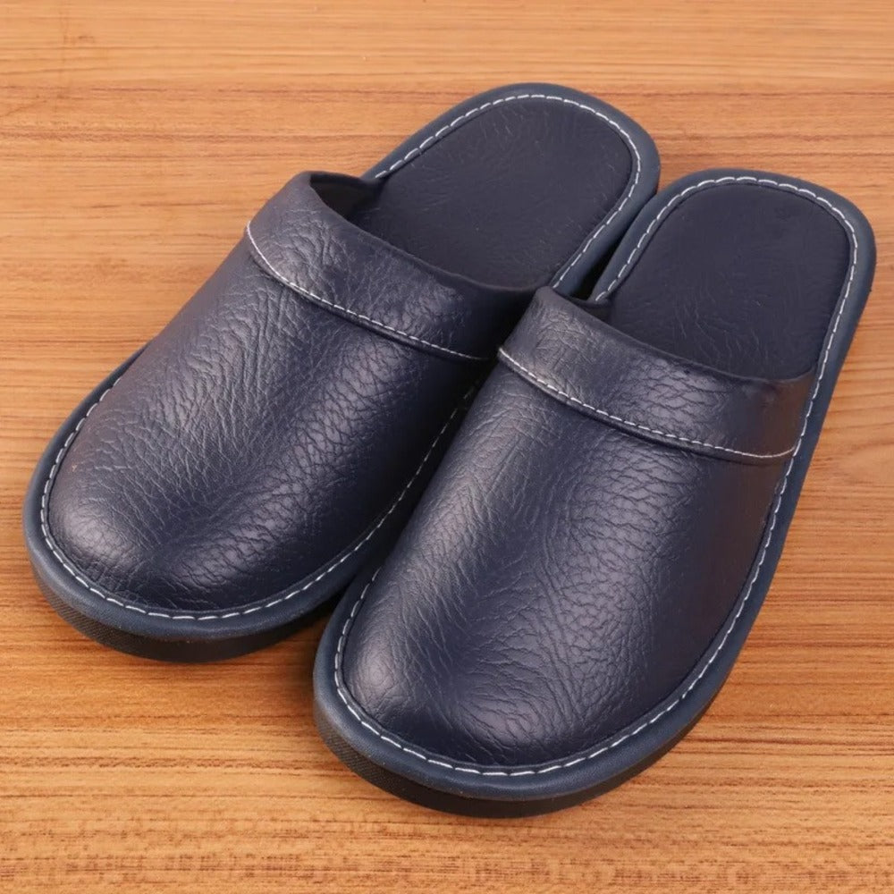 Pantoufle en imitation cuir homme