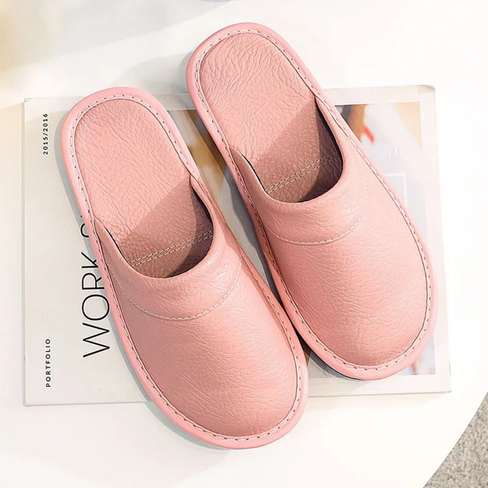 Pantoufle en imitation cuir homme