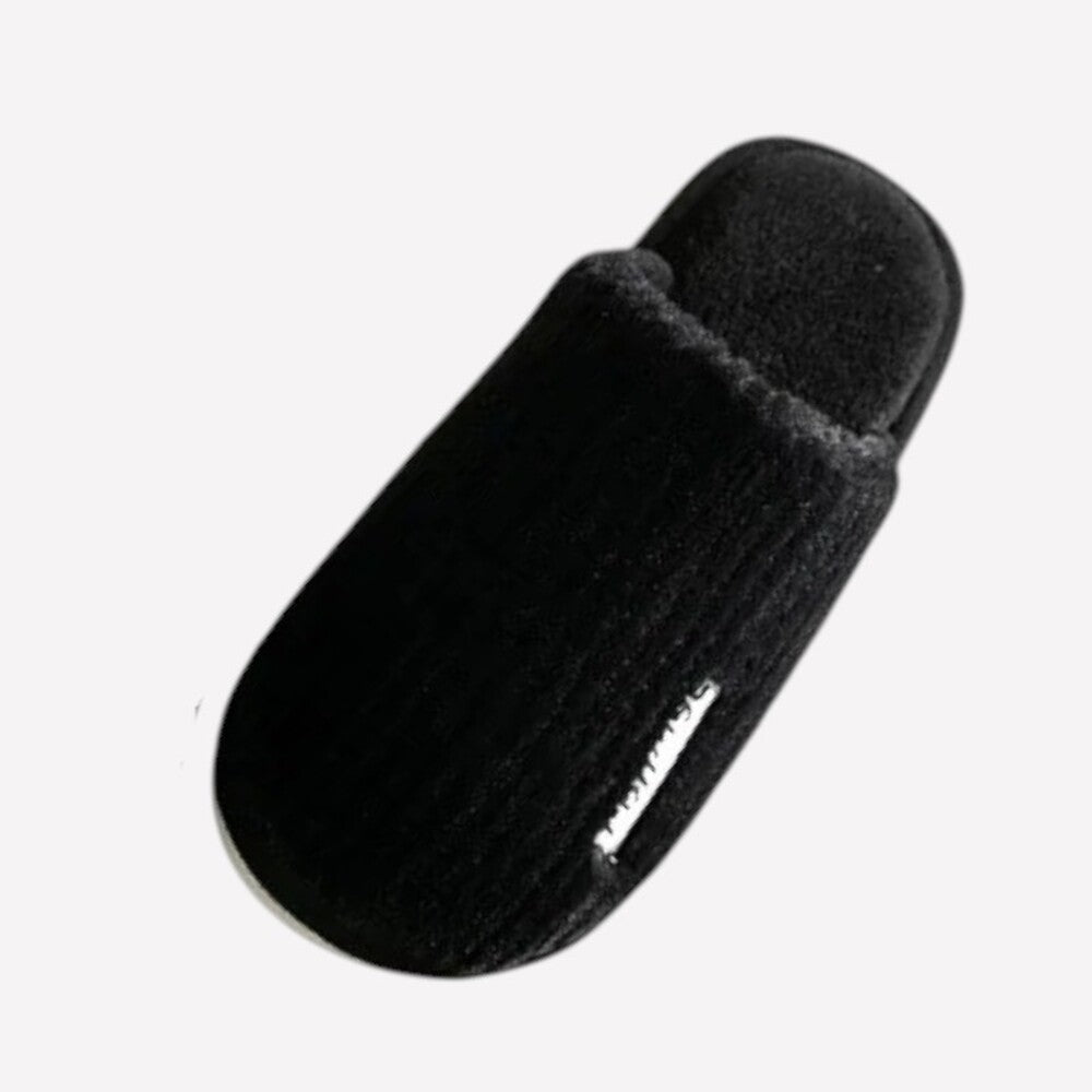 Pantoufle noire femme