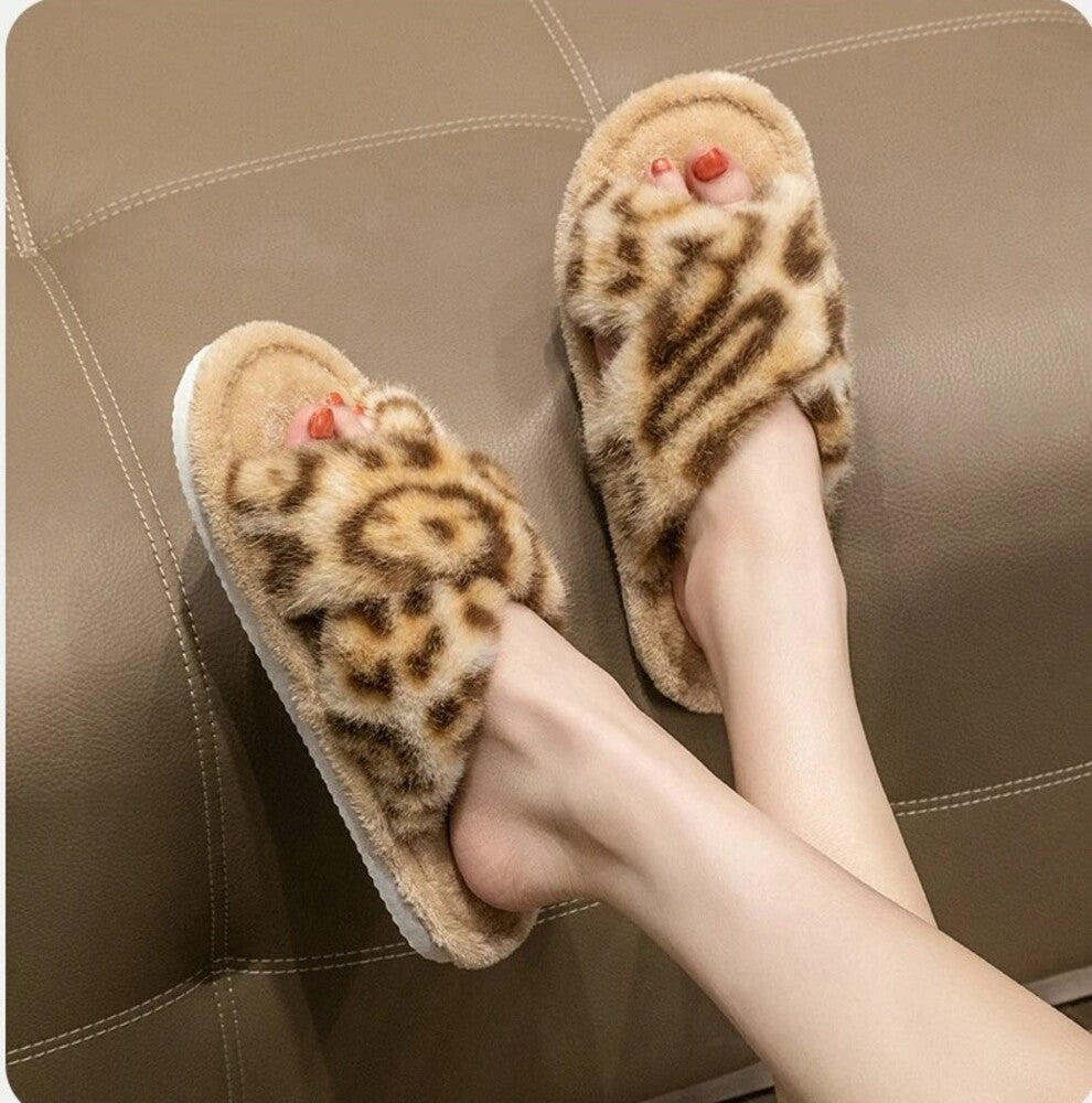 Pantoufles leopard